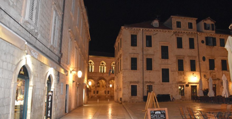 Old City Nightlife Walk (21+)