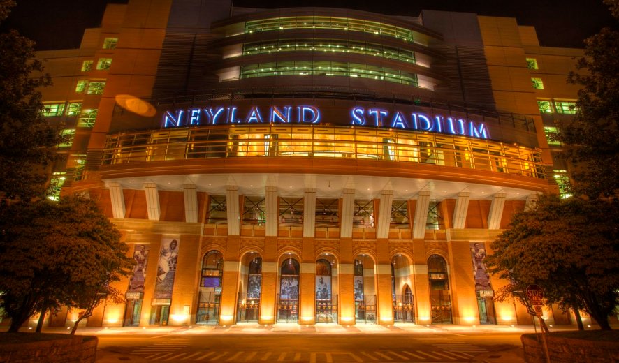 UT Campus & Neyland Heritage Walk