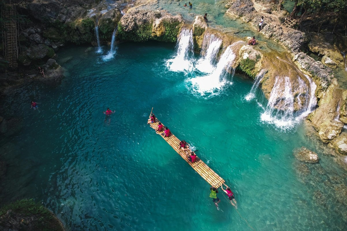 Caves & Waterfalls Explorer